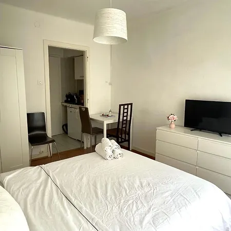 2 Minutes- 200m De La Gare De * Lozanna